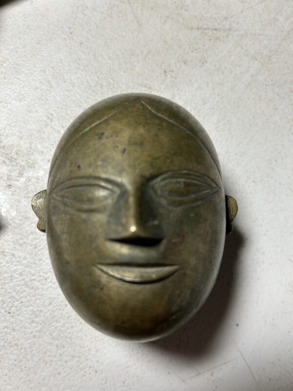 Face Metal Container-Female Face-Tika